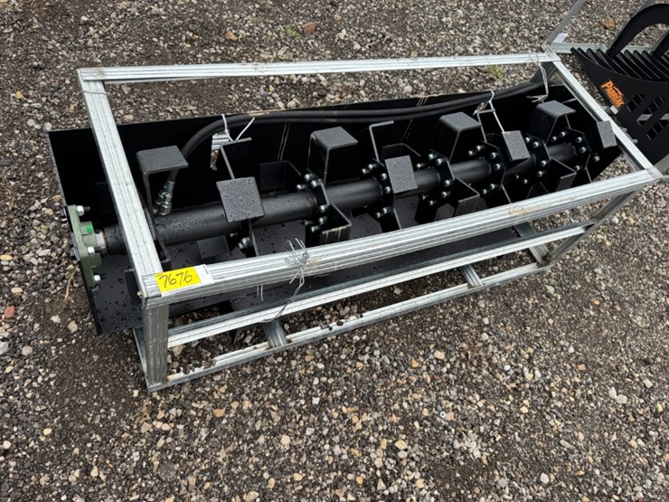 pabreak-72"-skid-steer-tiller-image-7