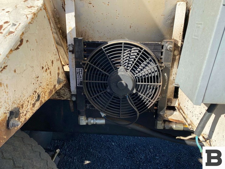 1995-ford-l9000-image-27