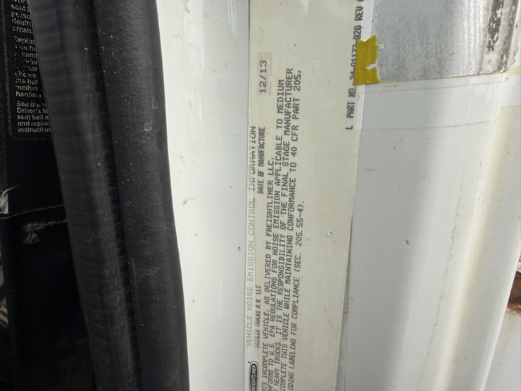 #2000-•-2014-freightliner-altec-digger-derrick-image-100