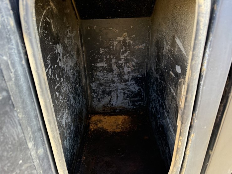 #1953-•-1998-ford-fuel-truck-image-35