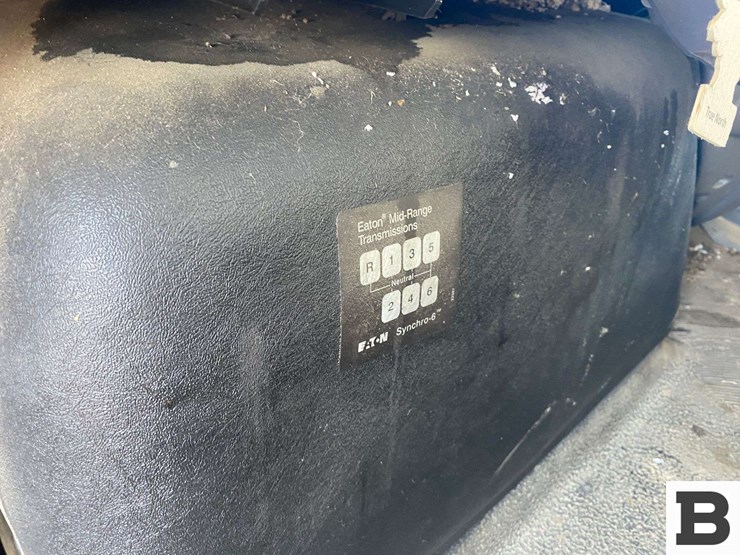 2011-international-durastar-4300-image-75