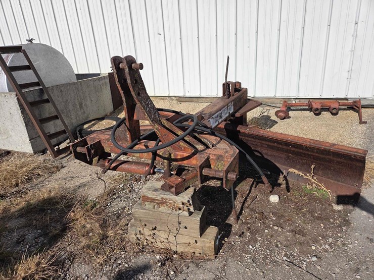 8'-bush-hog-3pt-grader-blade-image-2