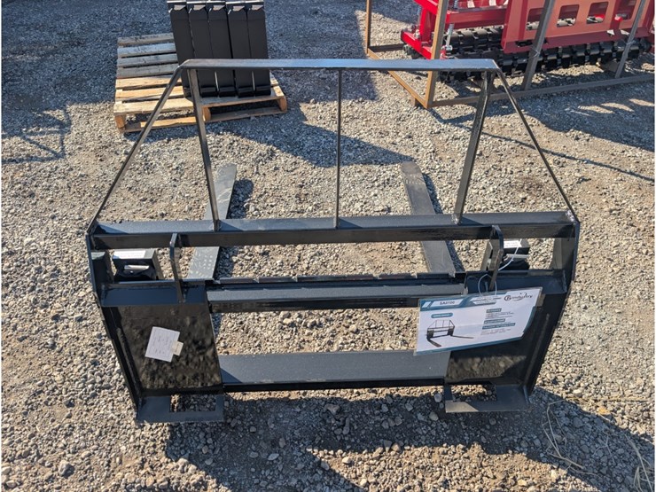 saii100-48"-skid-steer-forks-image-3