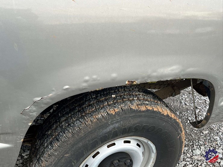 1990-gmc-sierra-pickup-truck-image-21