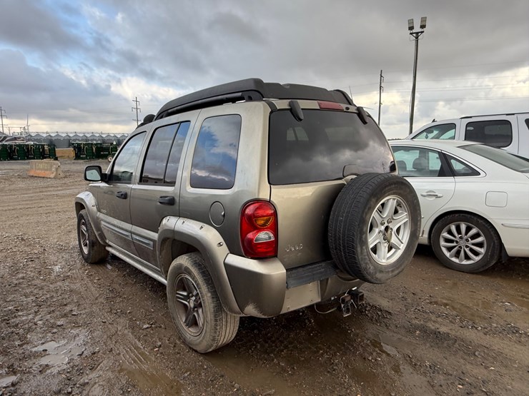 2004-jeep-liberty-image-11