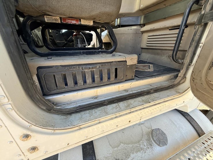 #1974-•-2008-international-eagle-day-cab-truck-tractor-image-40