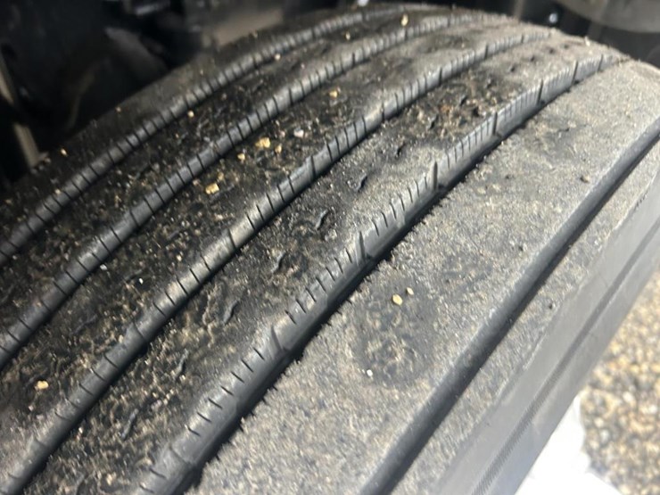 #1675-•-2016-freightliner-harrison-glider-kit-day-cab-truc-image-54