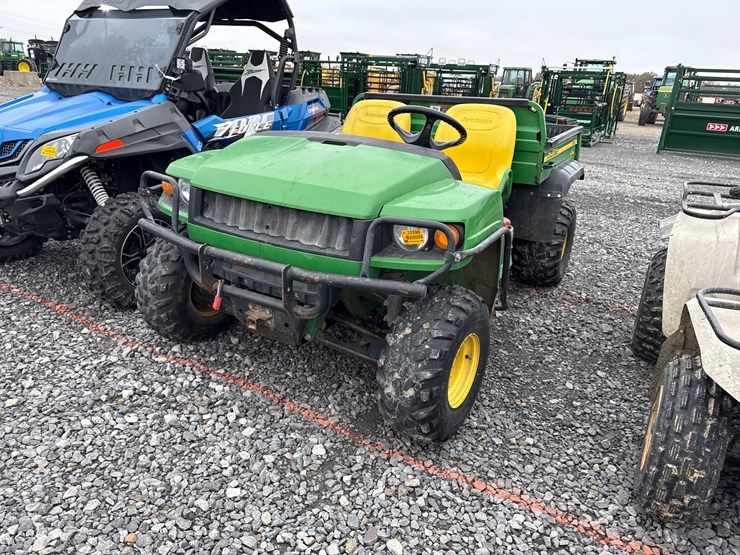 john-deere-gator-hpx-image-1