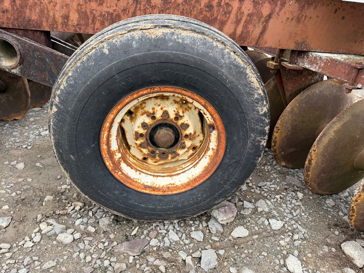 john-deere-7-image-32