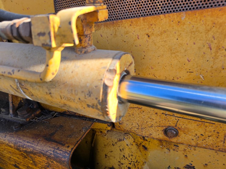 komatsu-d37p-2-image-60