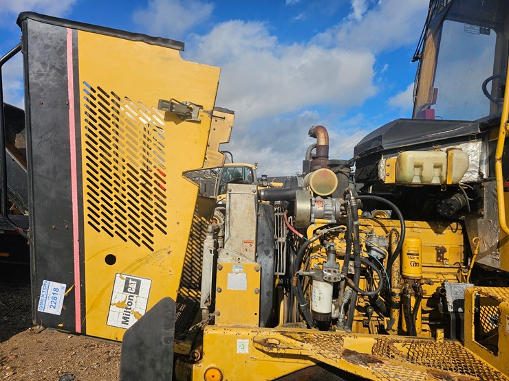 caterpillar-574-image-17