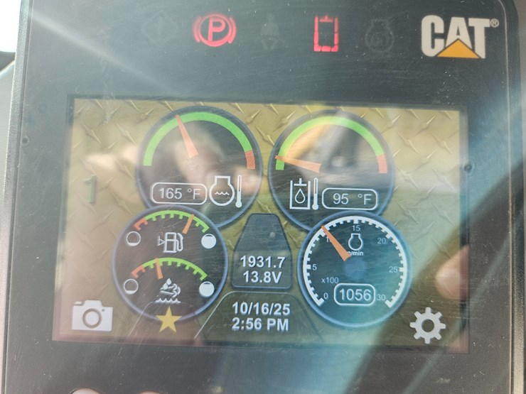 2023-caterpillar-299d3-image-42