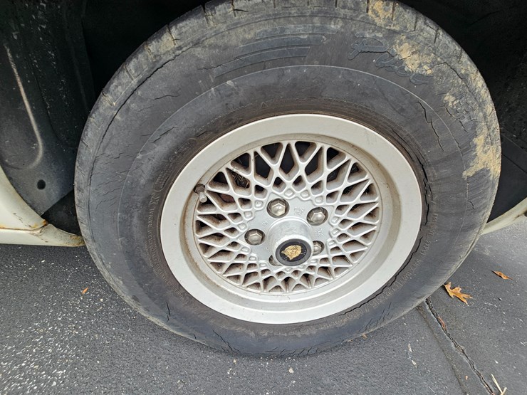 #21242-•-1990-jaguar-xjs-passenger-car-image-64