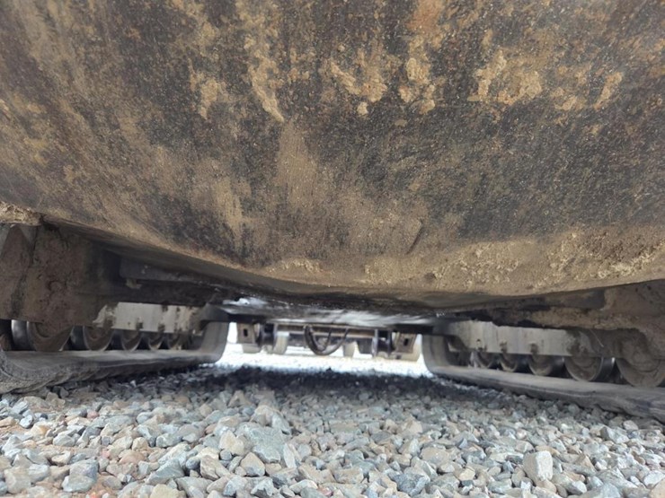 2013-bobcat-t770-image-32