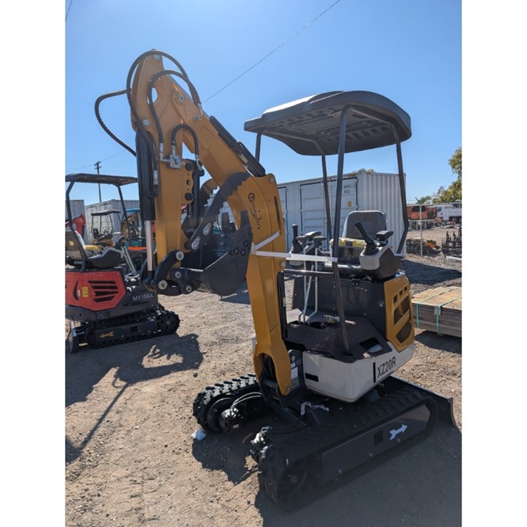 CFG XZ20R Mini Excavator W/ Mechanical Thumb