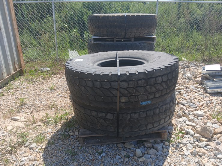 #20630-•-5--bridgestone-loader-tires-image-7