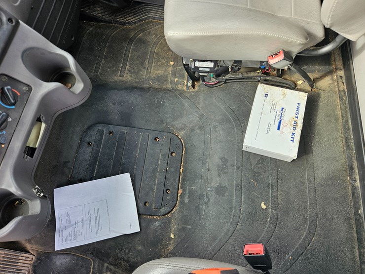 2016-freightliner-s2g-image-57