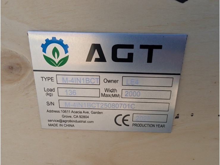 agt-mini-skid-steer-4-in-1-bucket-w/-teeth-40"-image-5