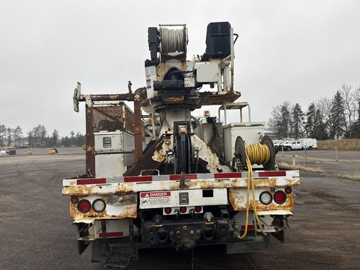 #2000-•-2014-freightliner-altec-digger-derrick-image-5