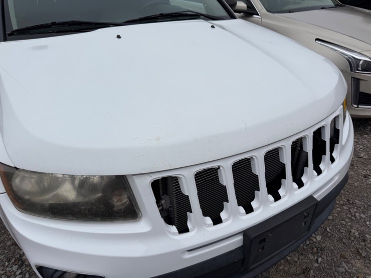 2014-jeep-compass-image-16