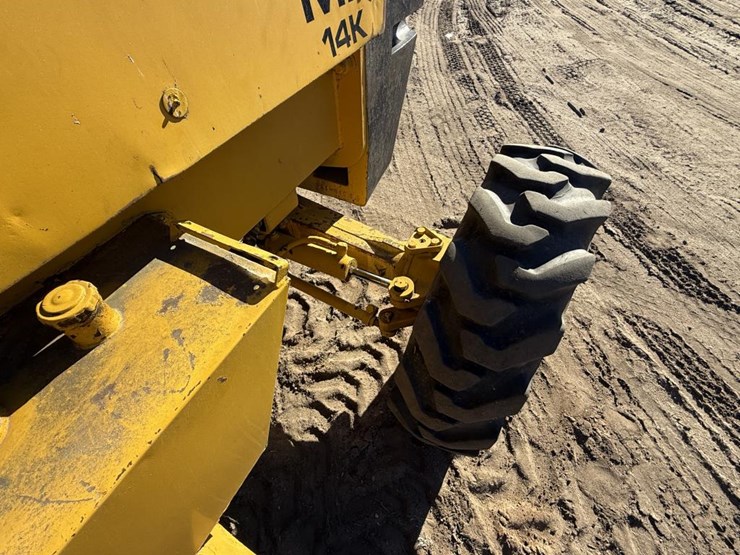 #1975-•-massey-ferguson-14k-forklift-image-20