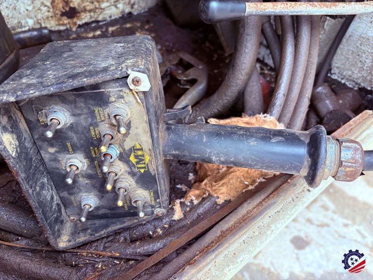 1998-freightliner-fl70-image-39