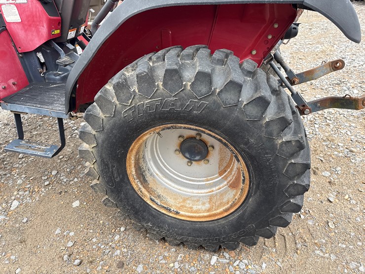 mahindra-2810-image-13