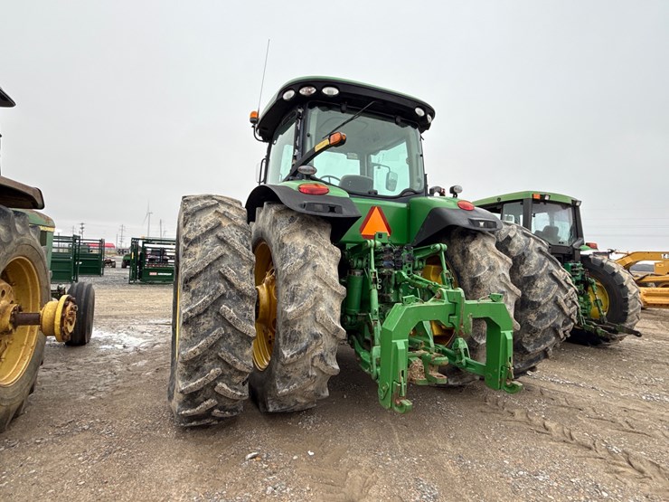 john-deere-8320r-image-5