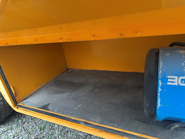 2005-international-pb105-image-41