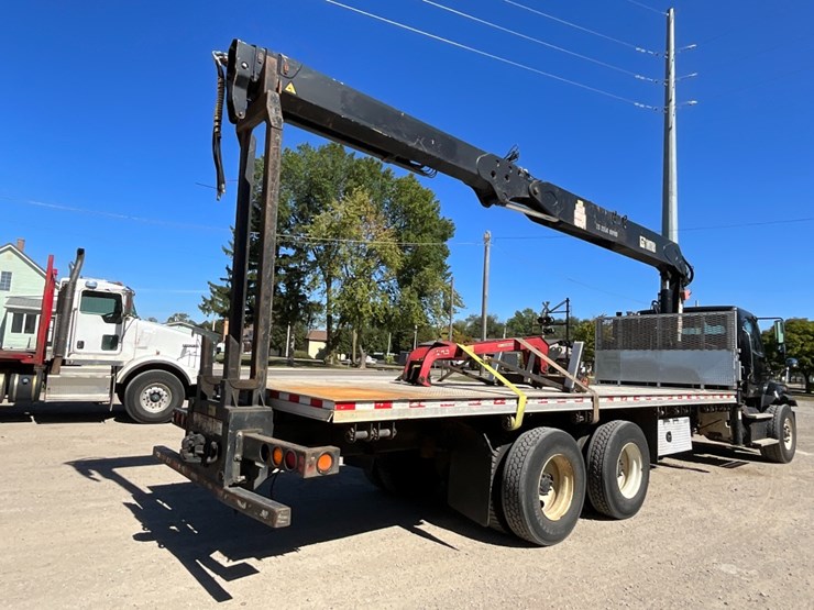 2013-freightliner-sd114-material-crane-image-13