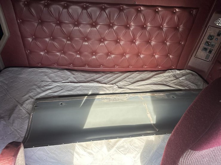 2000-international-9200i-image-37