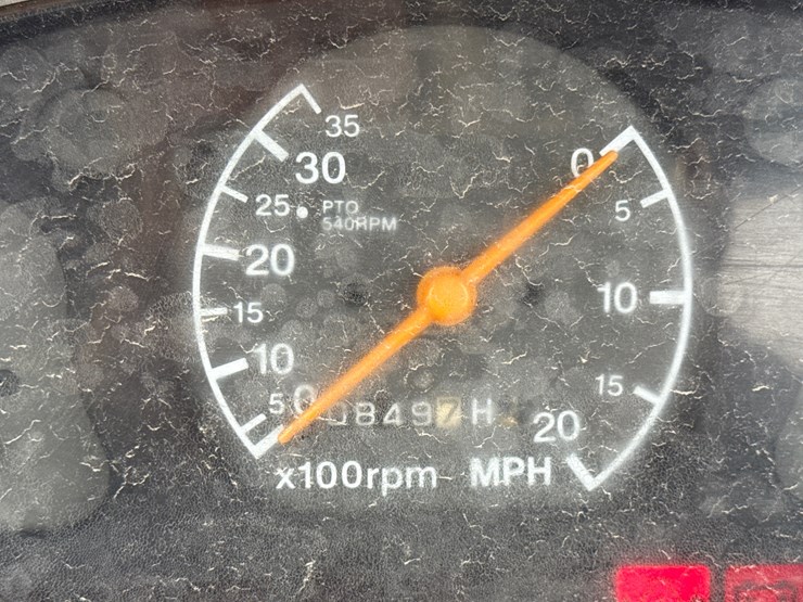 mahindra-2810-image-36