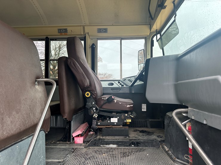 2005-international-pb105-image-53