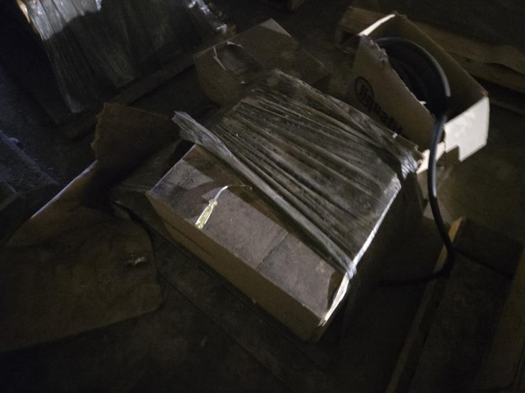 #3445-•-(2)-liquatite-1-1/4"x50'-rolls-and-more-image-3