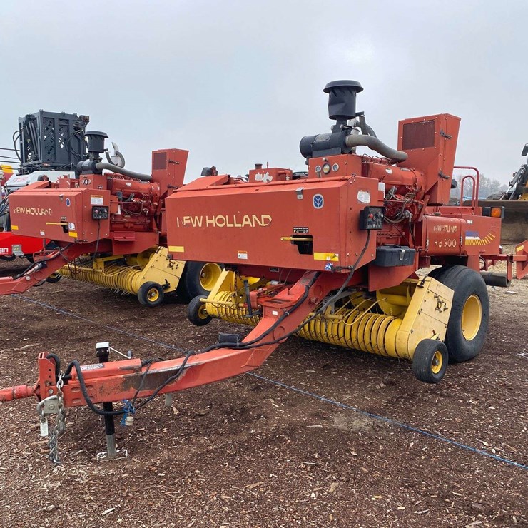 2002 NEW HOLLAND BB900