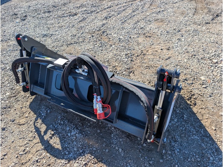 wolverine-mini-skid-steer-combination-bucket-46"-image-4