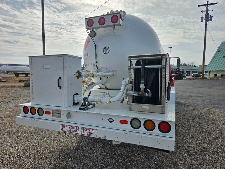 2016-freightliner-s2g-image-15