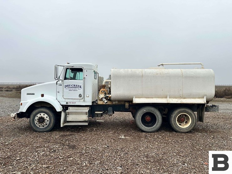 kenworth-t800-image-2