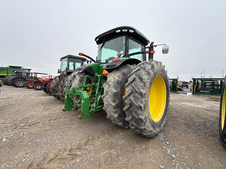 john-deere-8320r-image-3