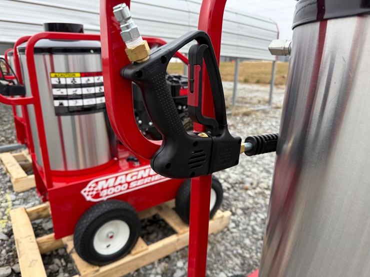 #3-•-unused-magnum-4000-series-hot-water-pressure-washer-254672-inv#33542-image-14