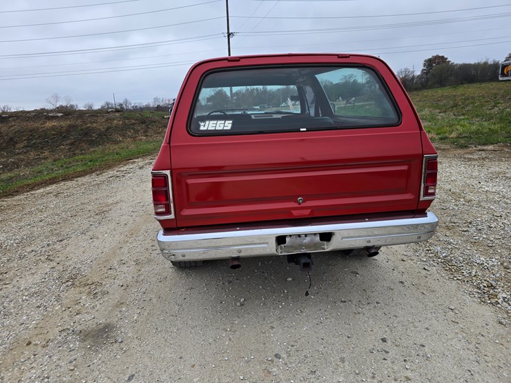 1986-dodge-ram-charger-image-18