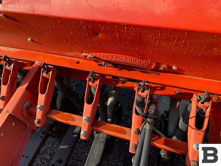 j.i.-case-5300-grain-drill-image-14