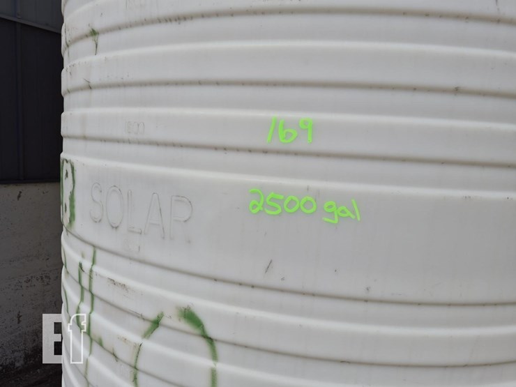 poly-tank-2500-gallon-image-3