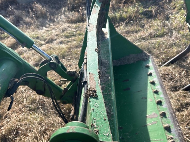 2013-john-deere-6170r-image-42