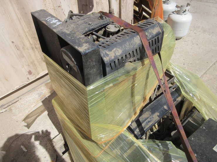 lot-of-misc-gas-generators,-gas-engines-&-parts-image-5