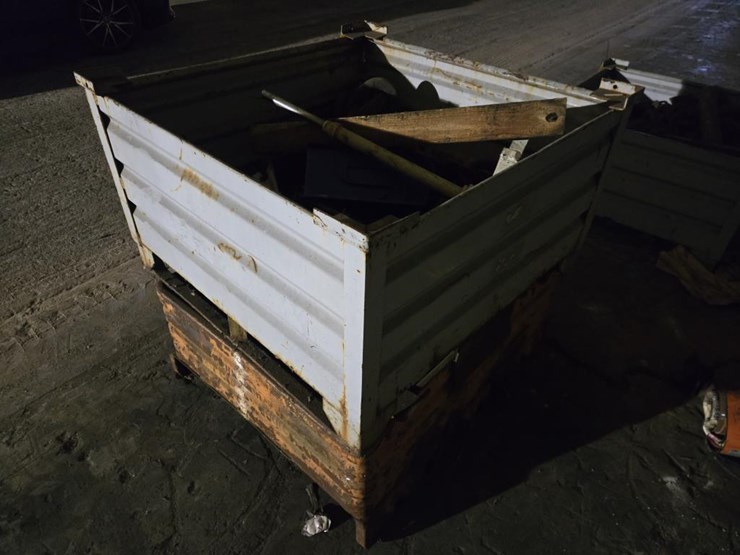 #3408-•-(2)-steel-crates-w/-heavy-duty-chains-and-more-image-3