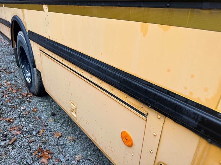 2005-international-pb105-image-39