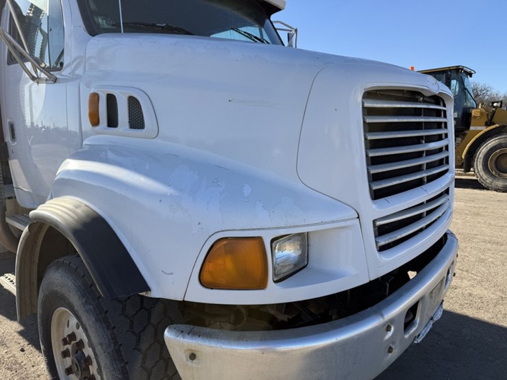 #1953-•-1998-ford-fuel-truck-image-11