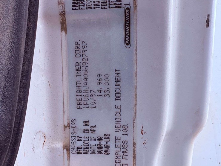 1998-freightliner-fl70-image-77