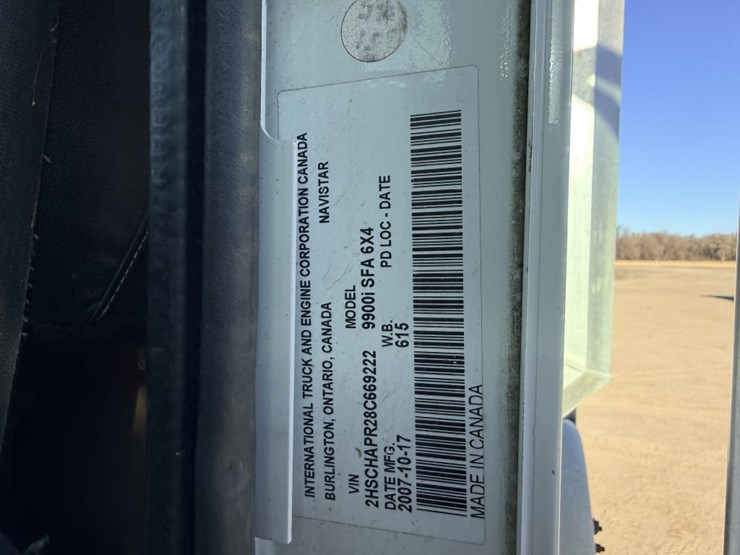 #1965-•-2008-international-eagle-day-cab-truck-tractor-image-70